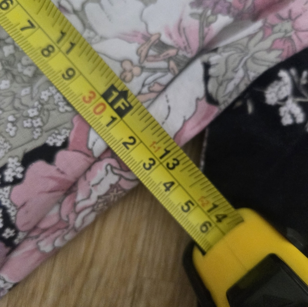 Vintage Floral Black and Pink Women's Dress - Picture 6 of 7